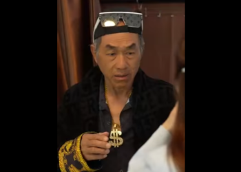 N2401089 พน กงานสาวด กล กค าแก บทเร ยนราคาแพงค อถ กไล ออก! part2